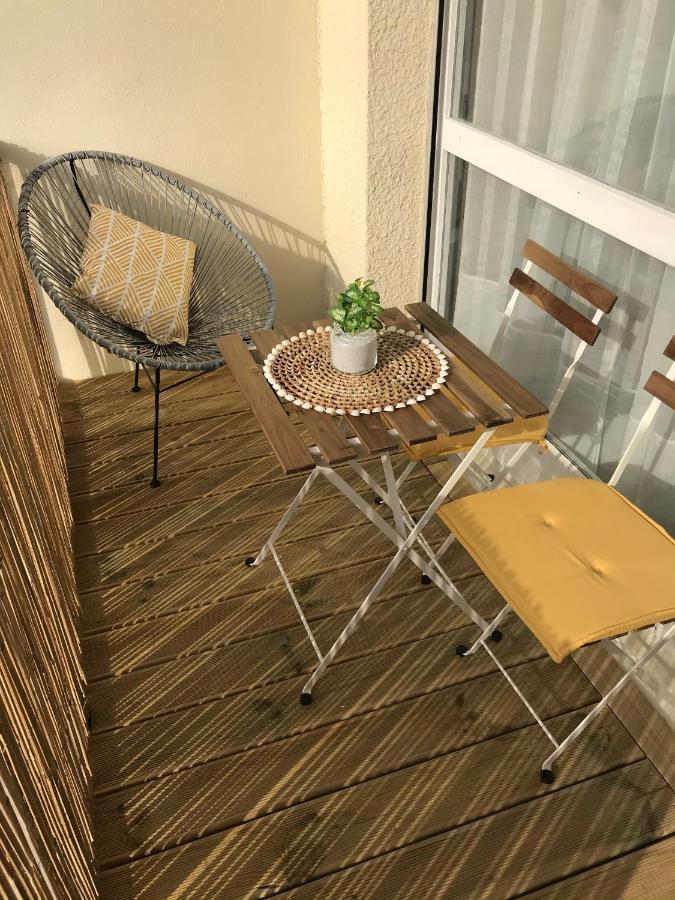 Cabourg - Bel Appartement Lumineux Avec Balcon Dans Residence Privee Exterior foto